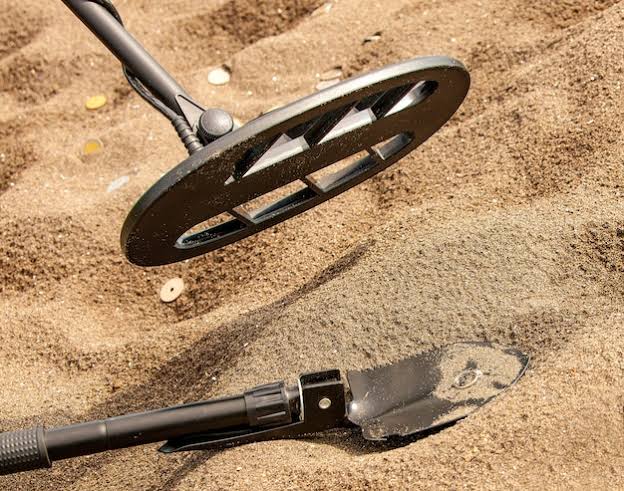 VERTEX Metal and Gold Detectors mit moderner deutscher Technologie