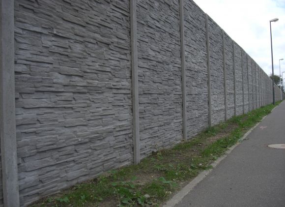 Schallschutzmatten für Bauzaun mieten: Vorteile und Einsatzmöglichkeiten auf der Baustelle
